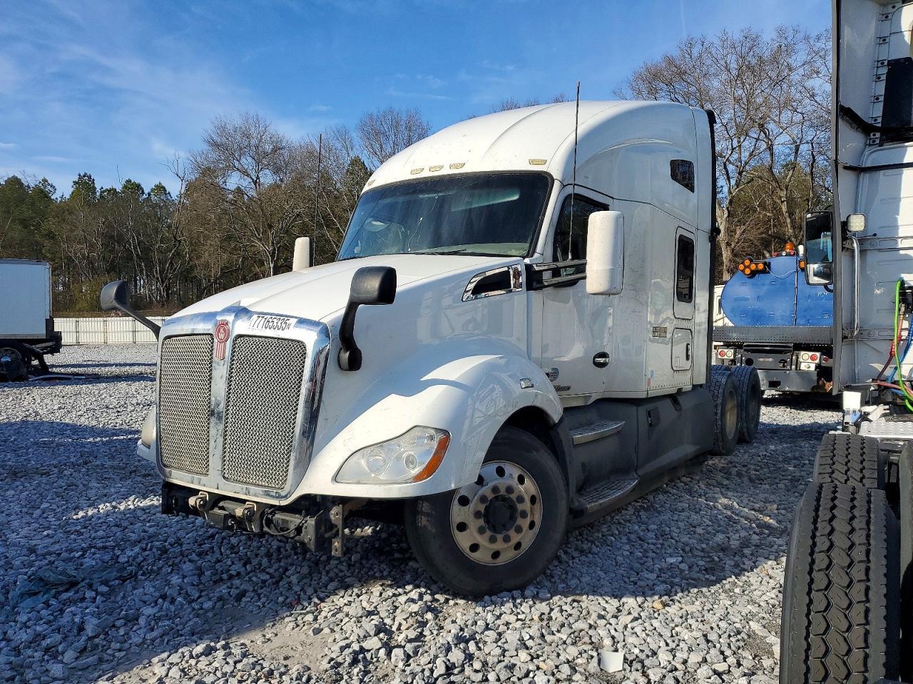 2020 Kenworth T680 Semi Truck