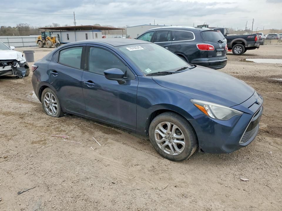 2017 Toyota Yaris ia