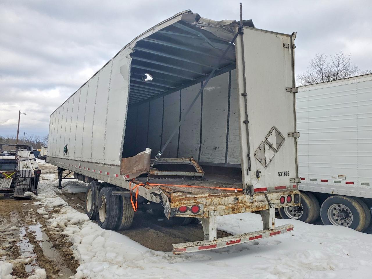 2016 Stoughton Ghton DRY Van Trailer