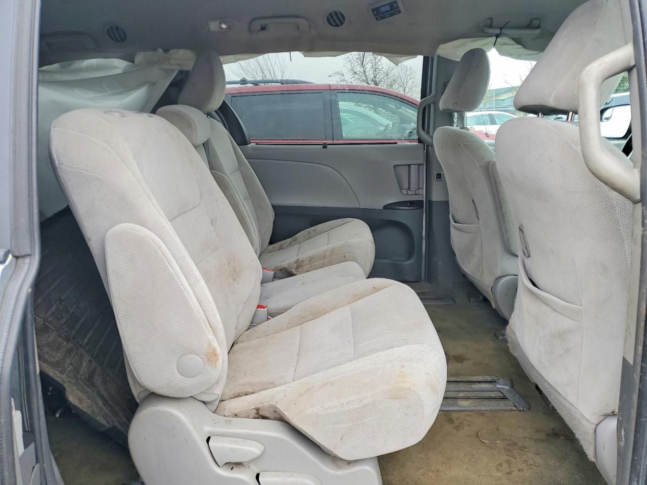 2016 Toyota Sienna le