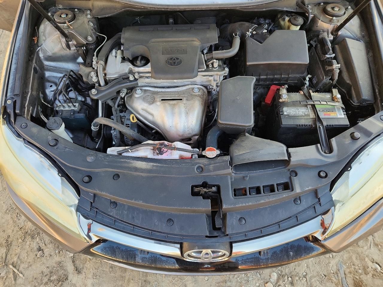 2016 Toyota Camry le