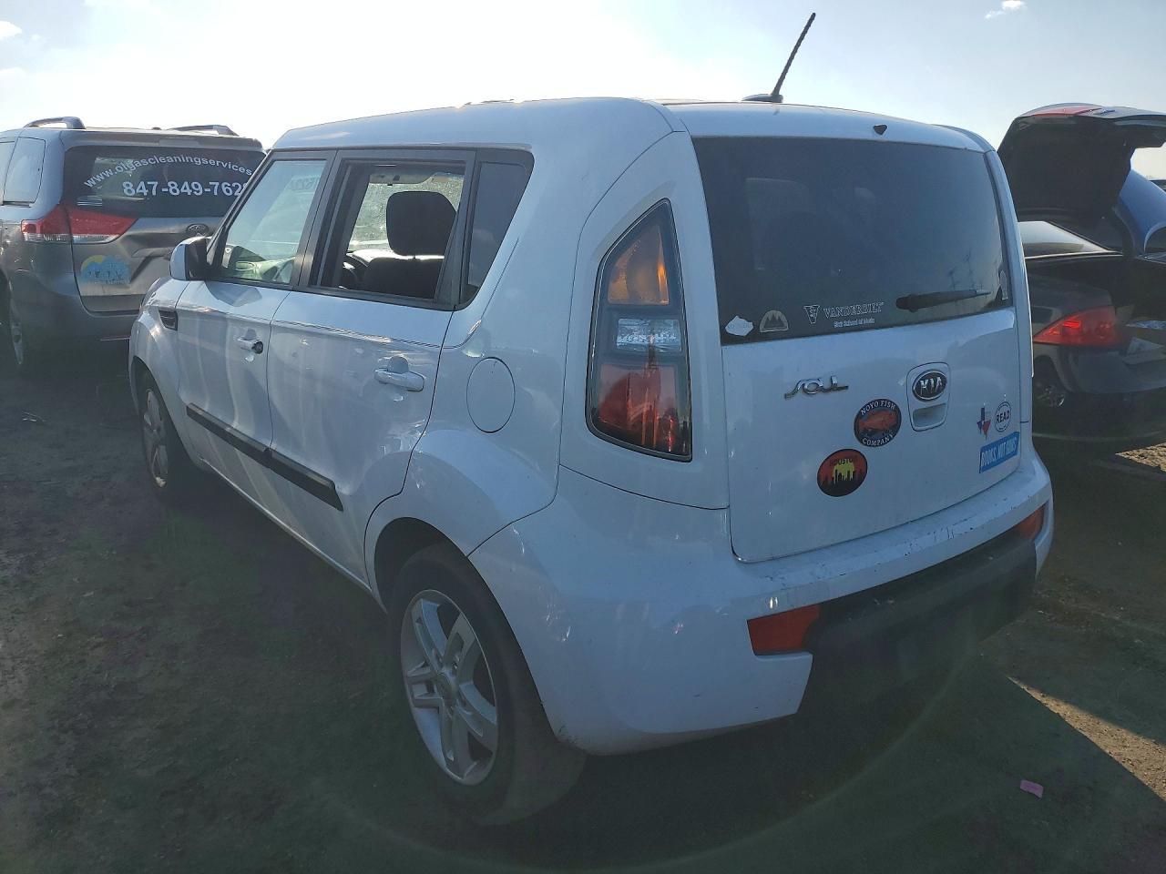 2011 KIA Soul +