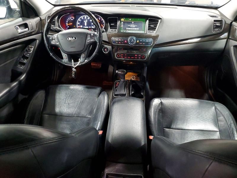 2016 KIA Cadenza Premium