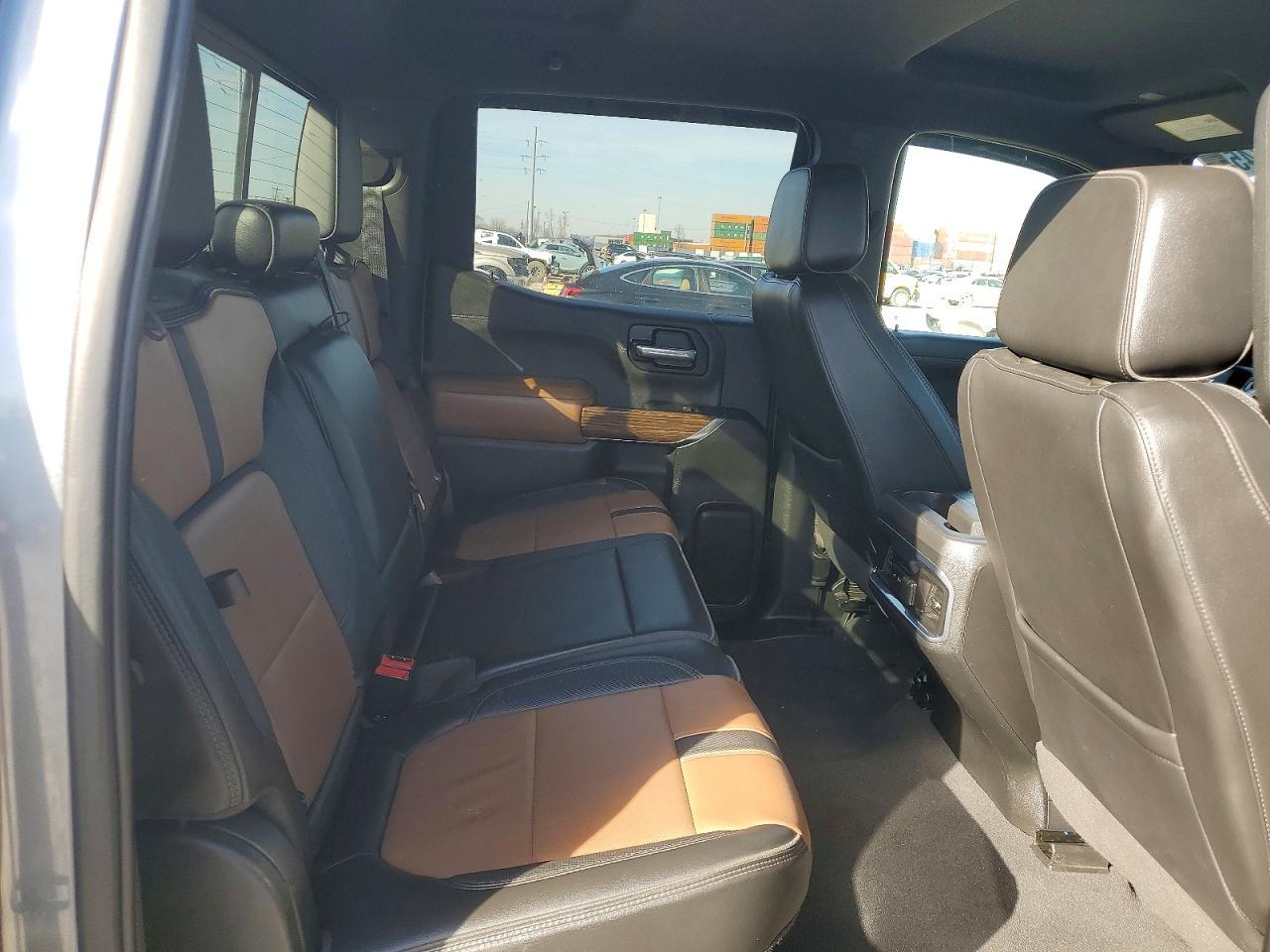 2021 Chevrolet Silverado K1500 High Country