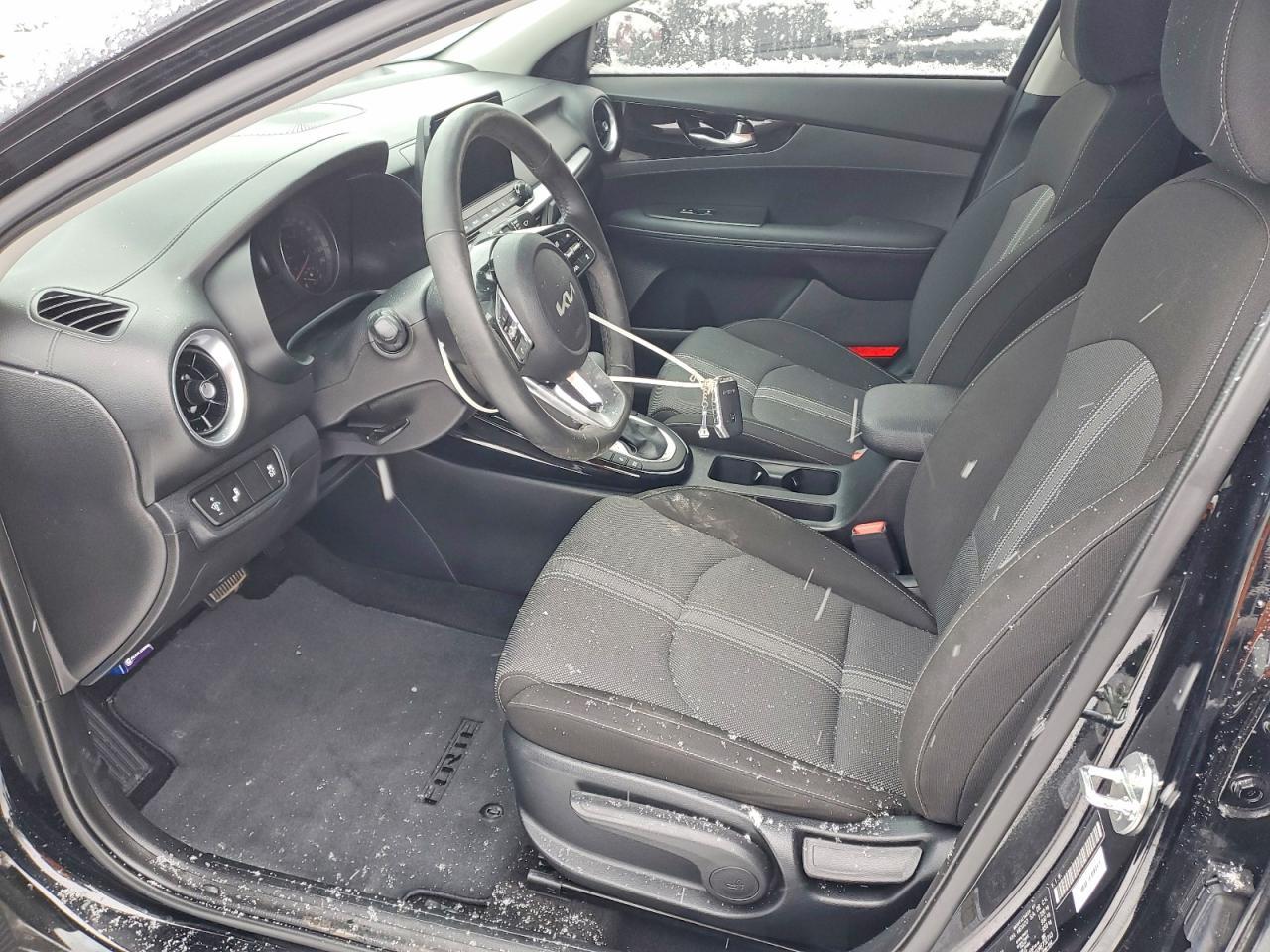 2024 KIA Forte ex