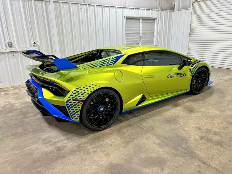 2022 Lamborghini Huracan sto