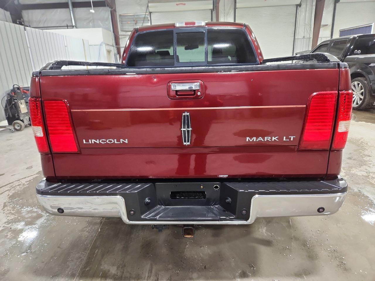 2006 Lincoln Townhouse Mark LT