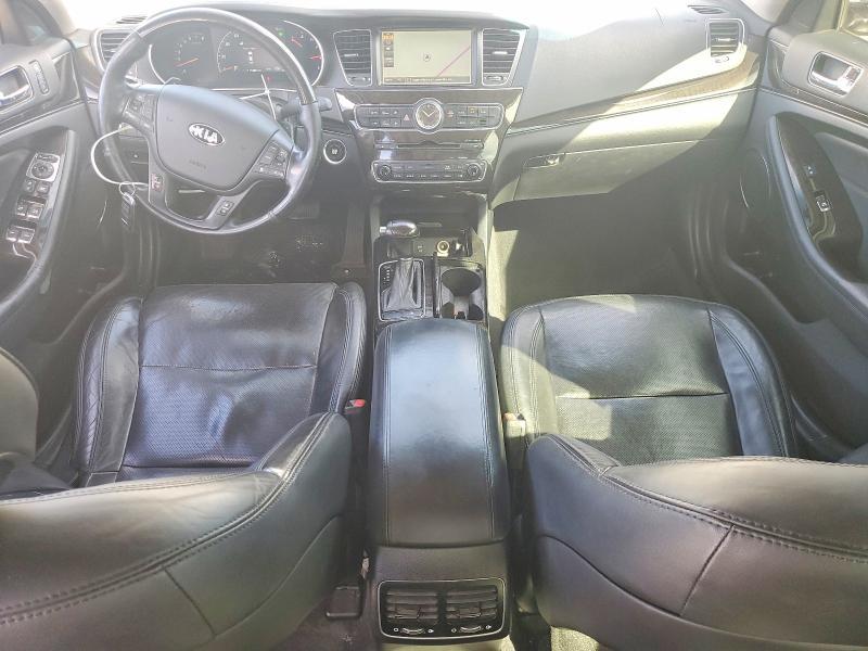 2015 KIA Cadenza Premium