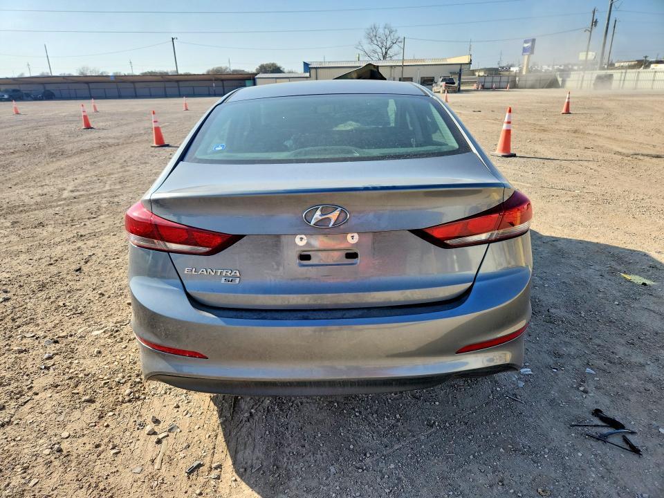 2018 Hyundai Elantra se