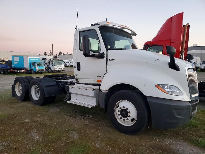 2019 International Lt625 Semi Truck