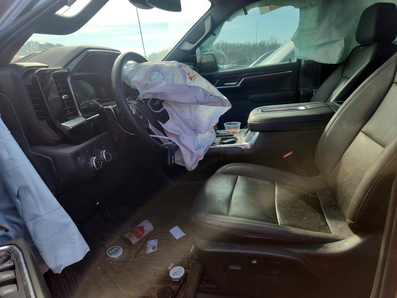 2022 GMC Sierra K1500 slt