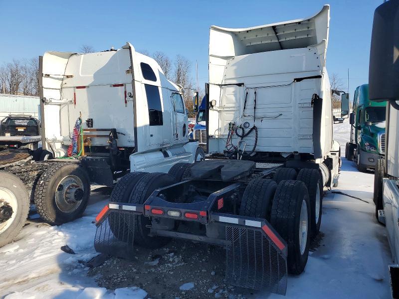 2020 Volvo VNR Semi Truck