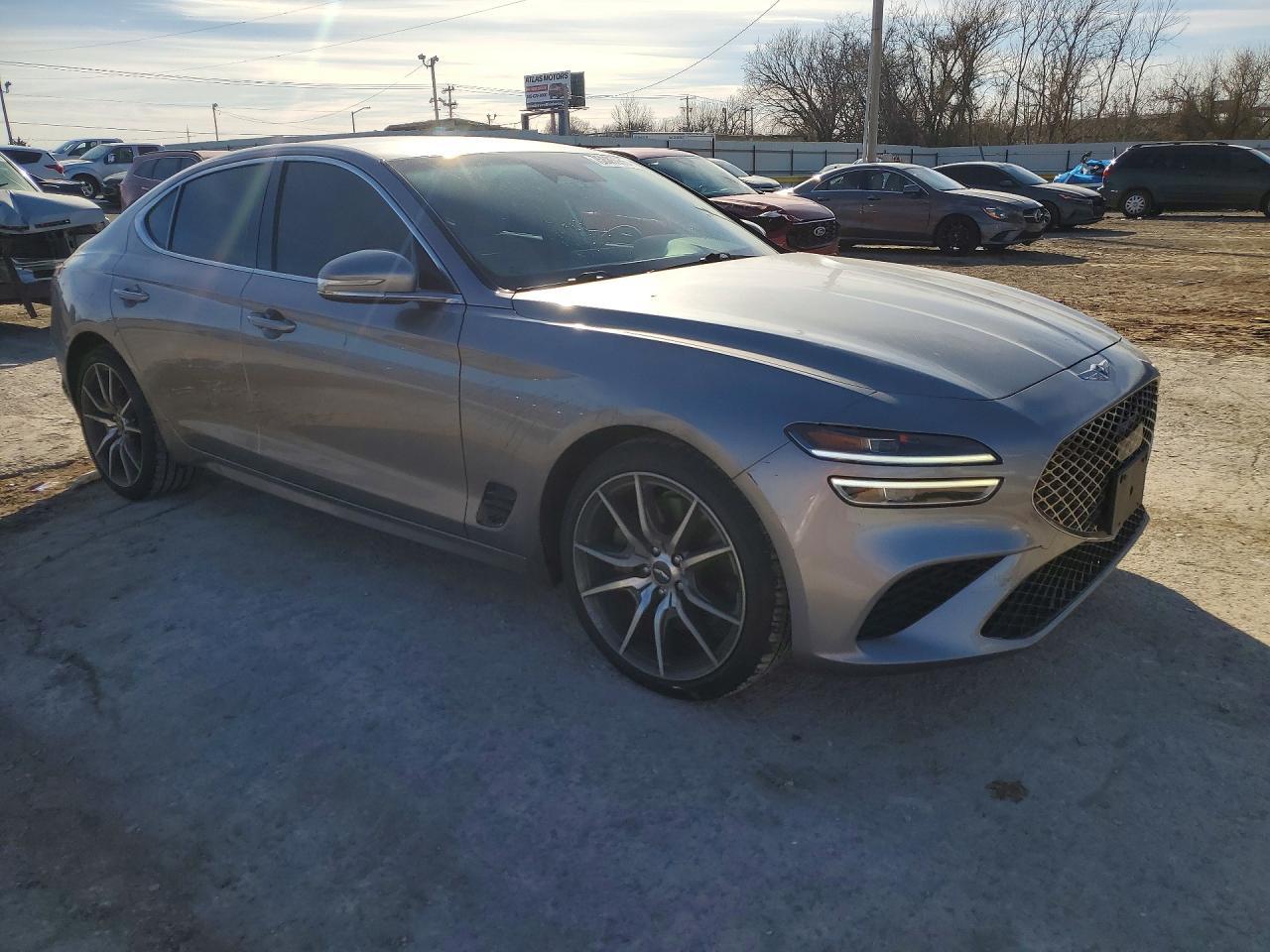 2022 Genesis G70 Base