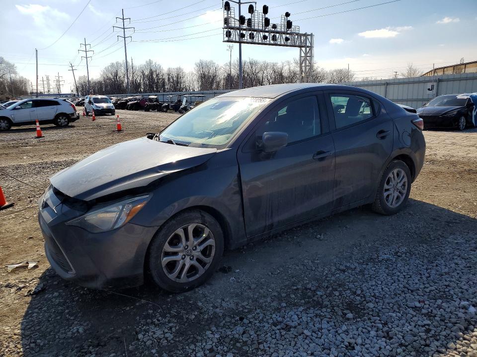2018 Toyota Yaris ia Base