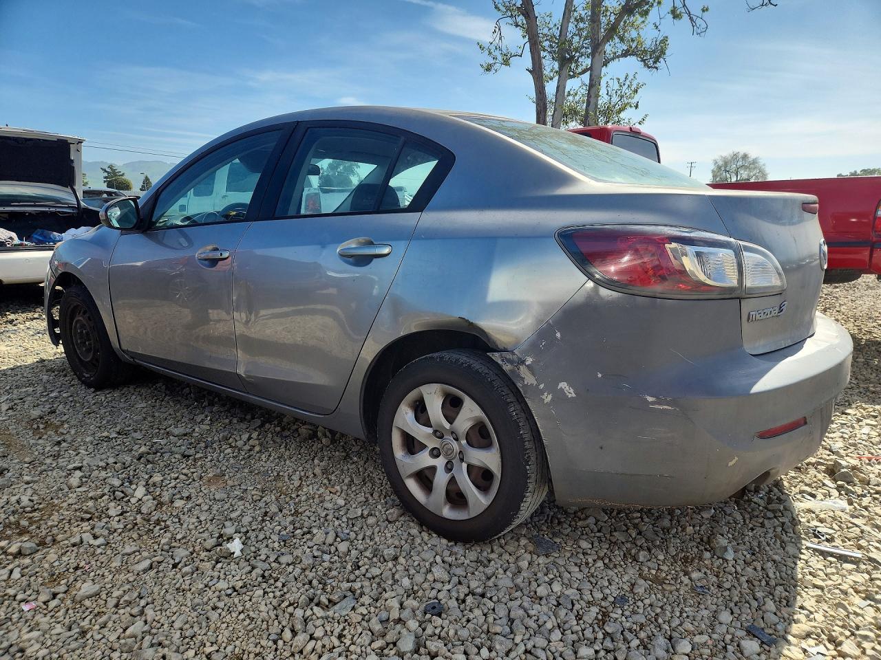 2013 Mazda 3 I
