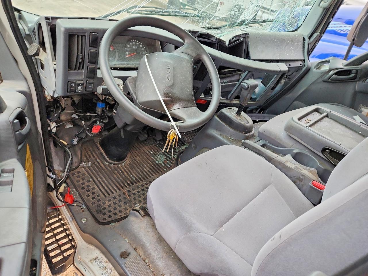 2021 Isuzu NPR HD BOX Truck