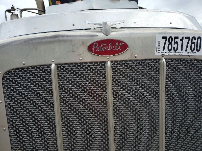 2021 Peterbilt Tractor 2021 Peterbilt 389 Dump Truck