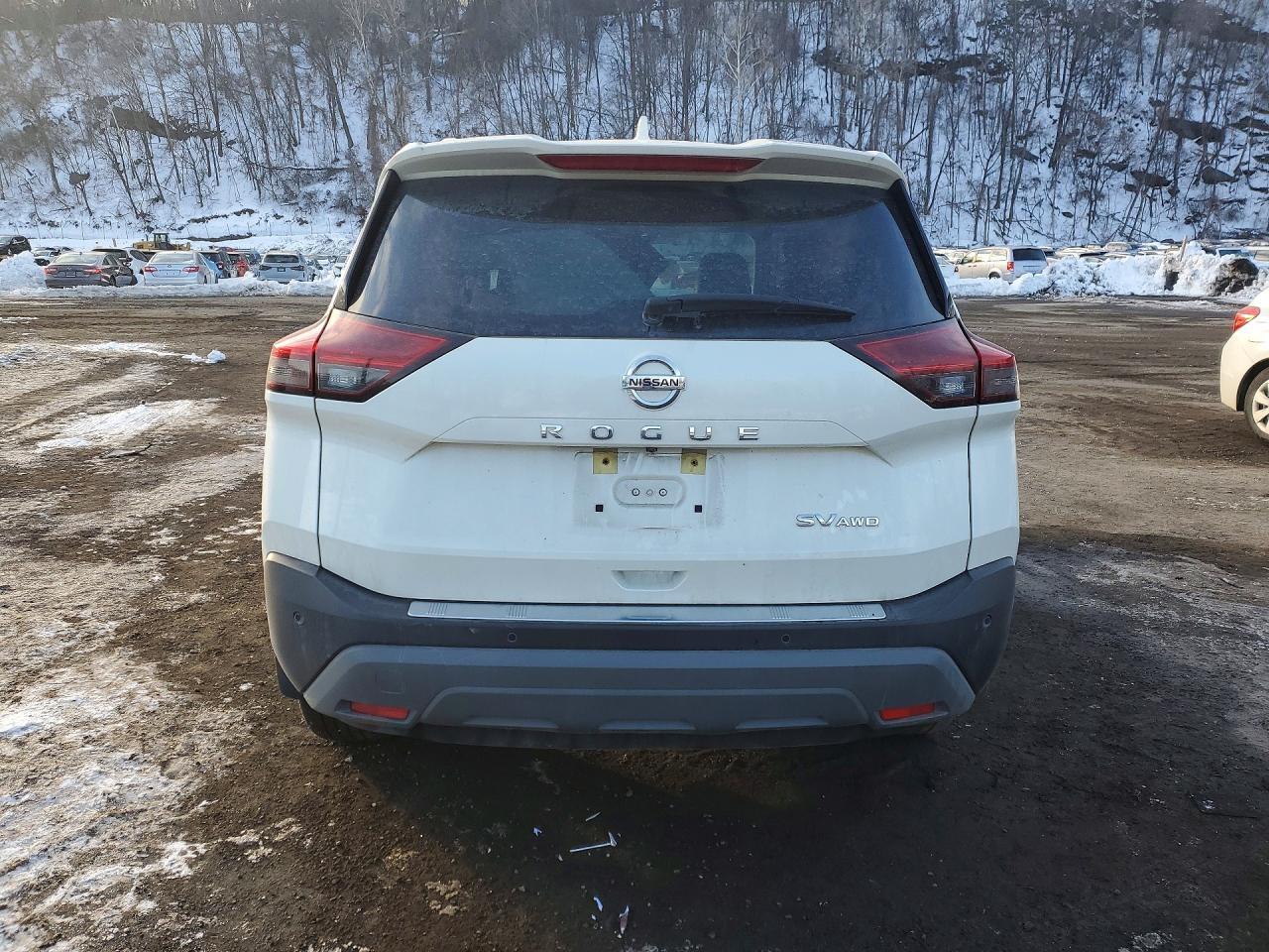 2021 Nissan Rogue sv