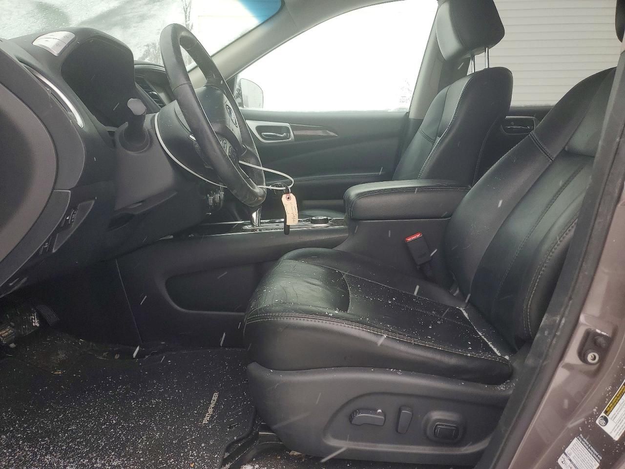 2014 Nissan Pathfinder s