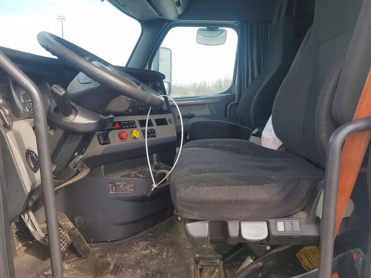 2019 Freightliner Cascadia 126