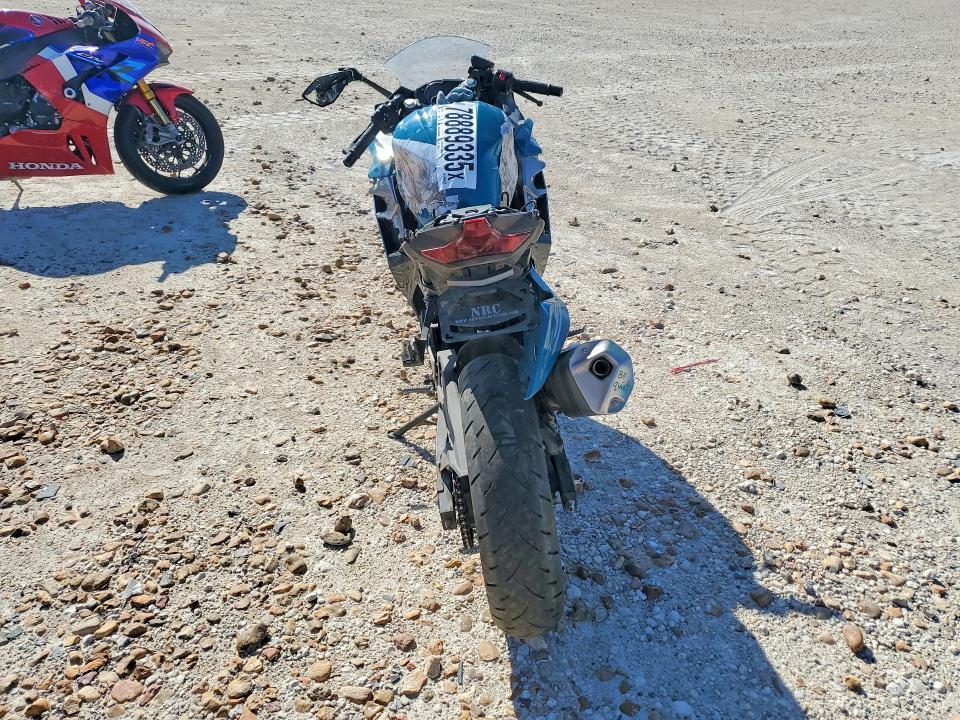 2021 Kawasaki EX400