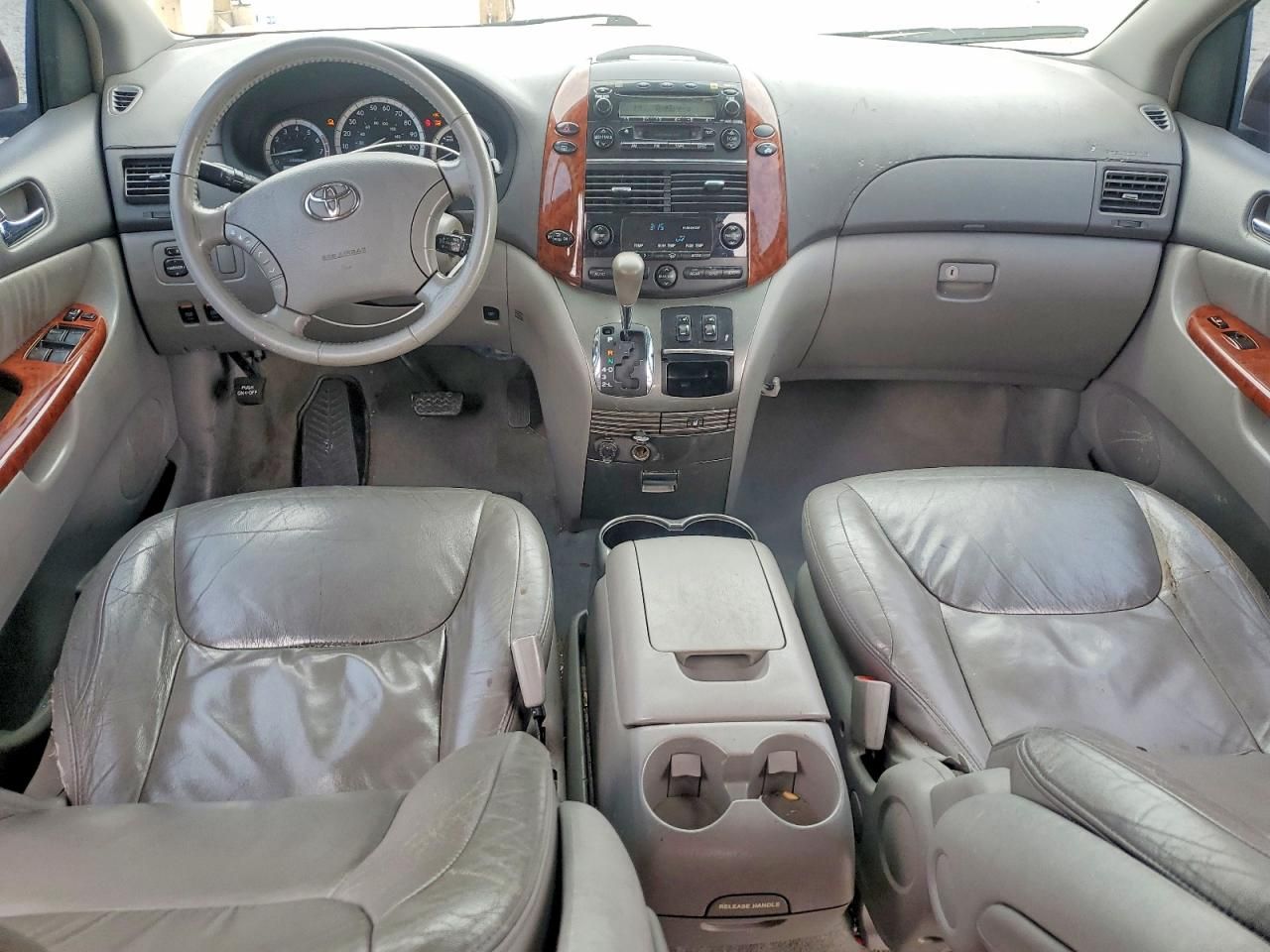 2004 Toyota Sienna xle