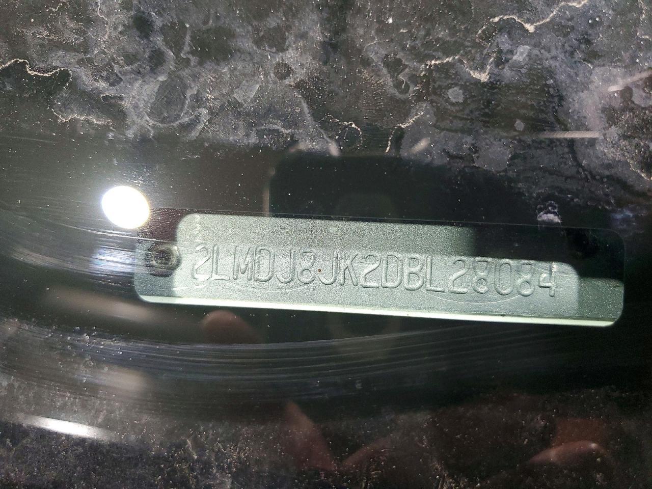 2013 Lincoln Townhouse MKX