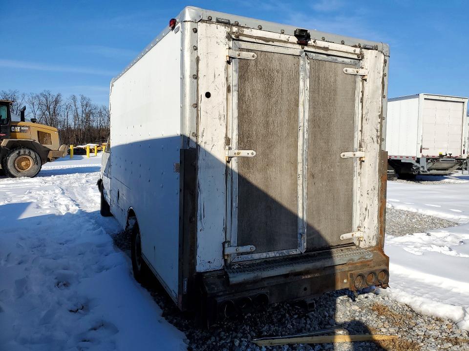 2003 Chevrolet Express Delivery Truck