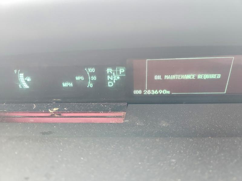 2010 Toyota Prius iii
