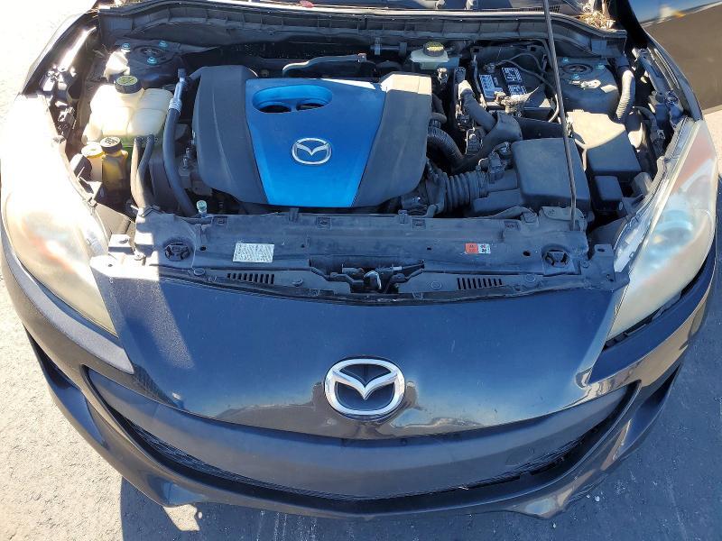 2013 Mazda 3 I