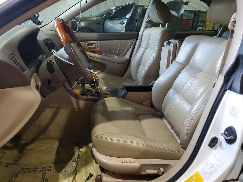 2000 Lexus Es 300 Base