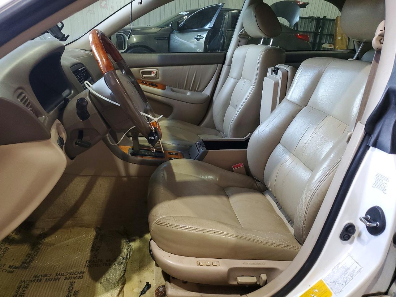 2000 Lexus Es 300 Base