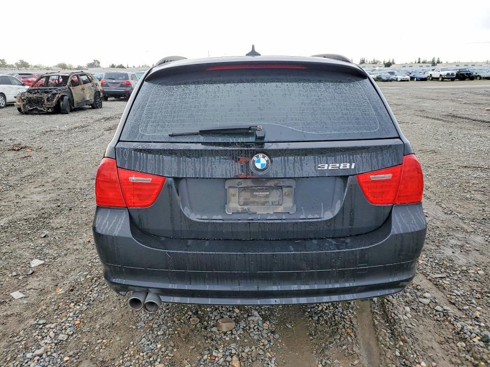 2012 BMW 328 i