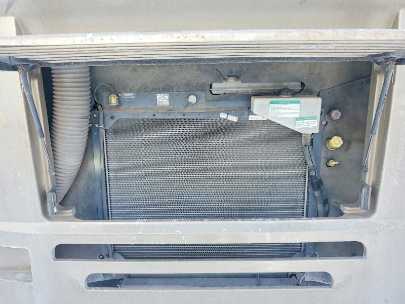 2010 Freightliner Chassis XC