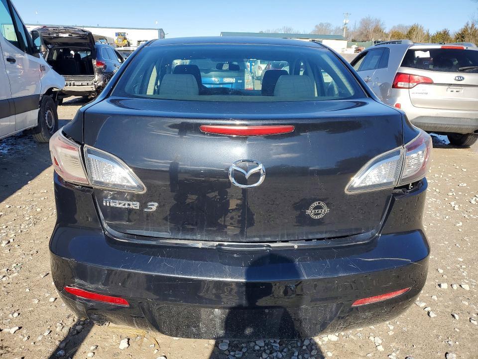 2013 Mazda 3 I