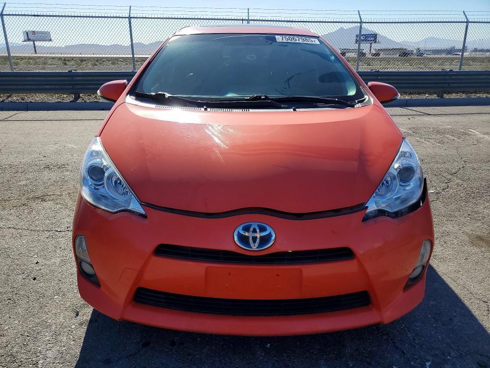2013 Toyota Prius c