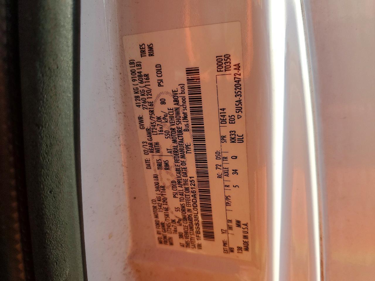 2013 Ford Econoline E350 Super Duty Wagon