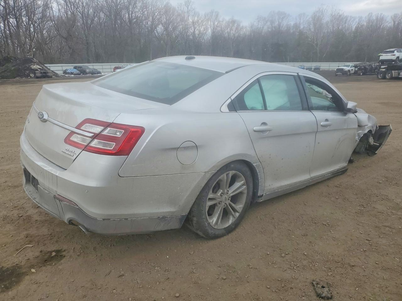 2018 Ford Taurus sel