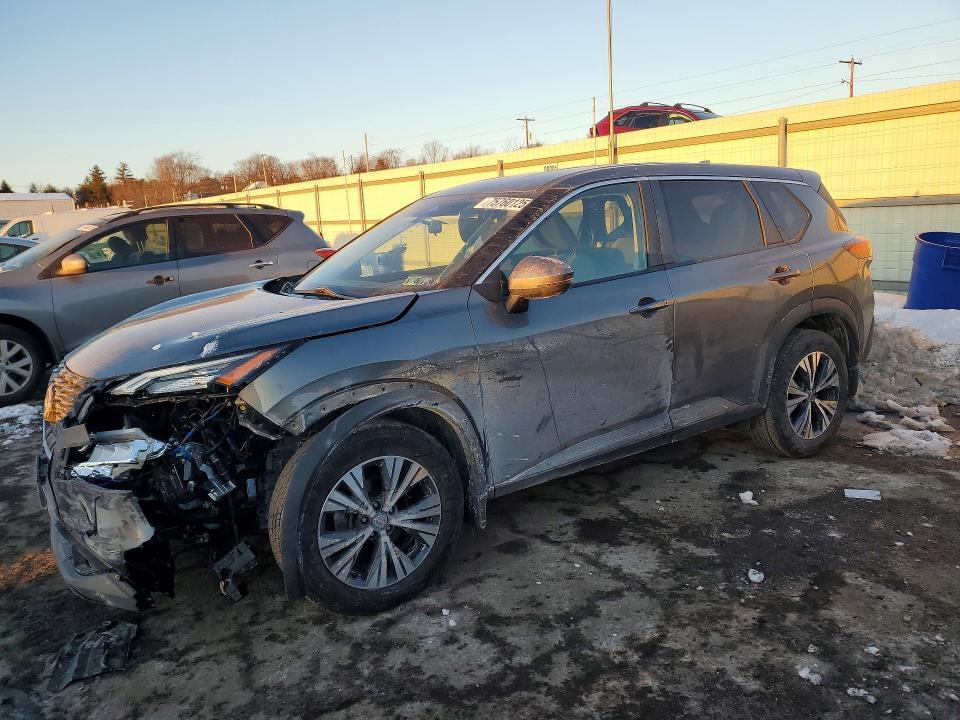 2022 Nissan Rogue sv