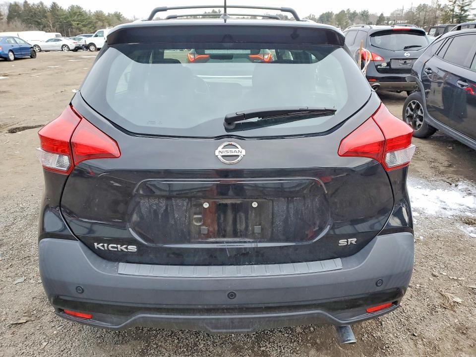 2019 Nissan Kicks sr