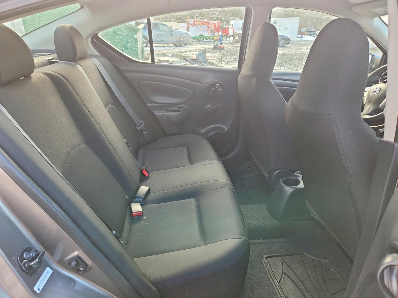 2016 Nissan Versa s