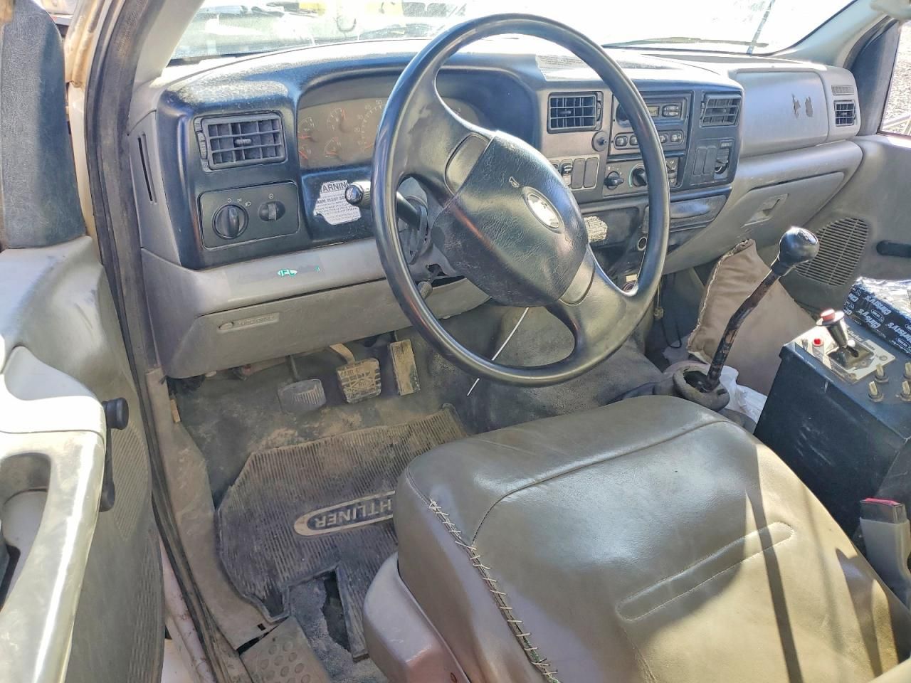 2006 Ford F750 Super Duty Tank Truck