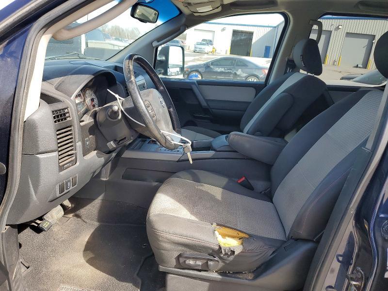 2011 Nissan Titan sv