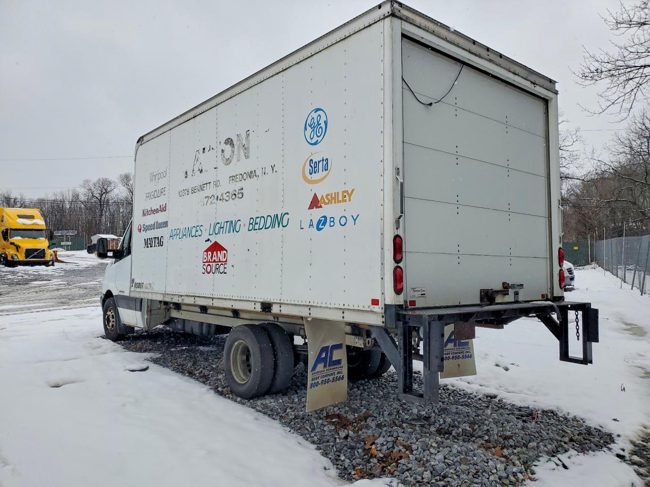 2007 Dodge Sprinter box Truck