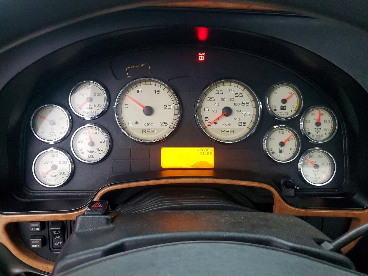 2016 International Prostar Semi Truck