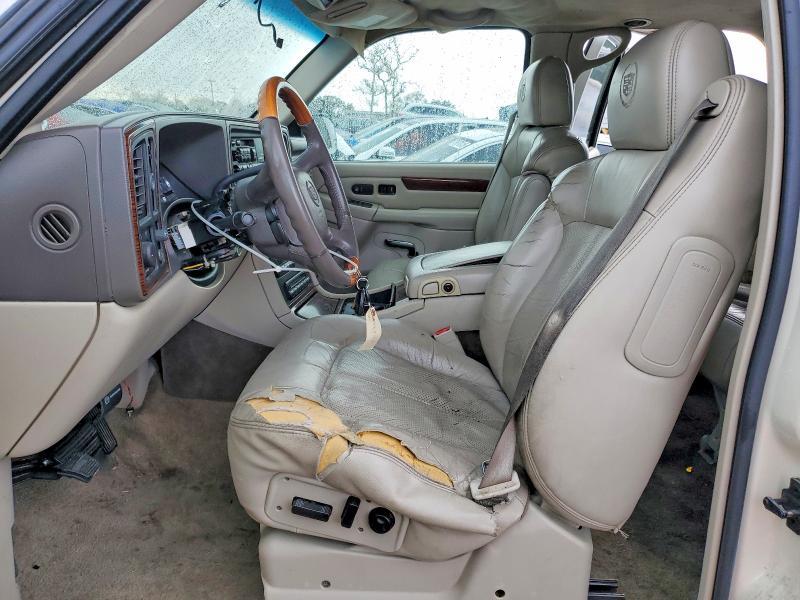 2002 Cadillac Escalade Luxury