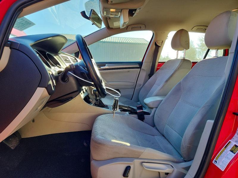 2016 Volkswagen Golf s