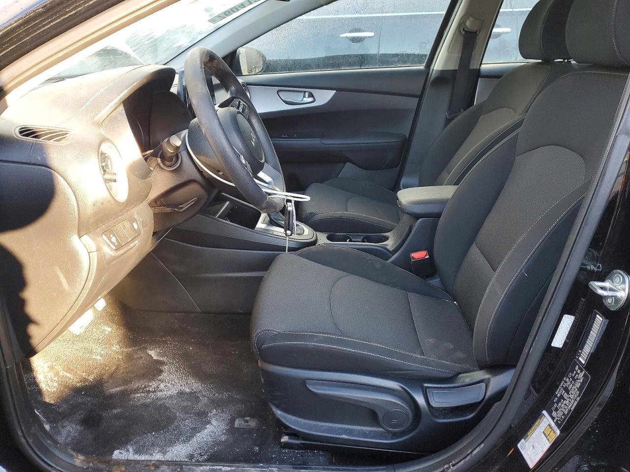 2024 KIA Forte lx