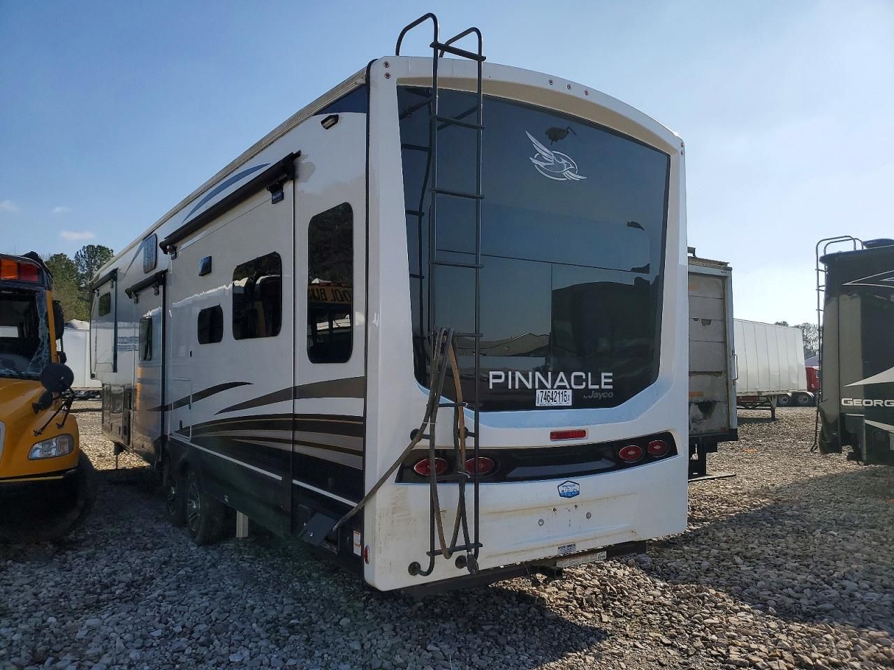 2025 Jayco Pinnacle-Camper