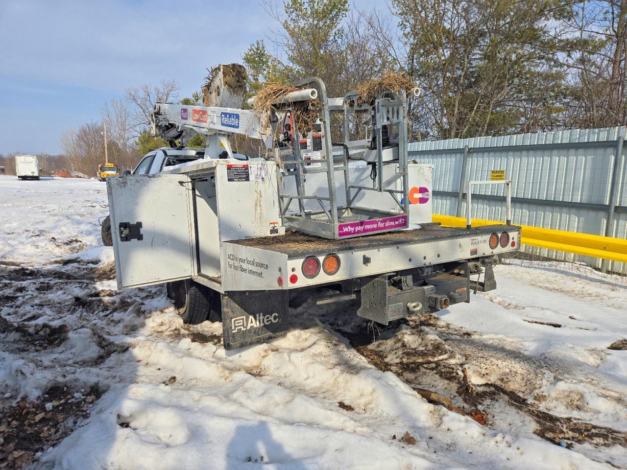 2025 Ford F550 Super Duty Bucket Truck